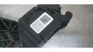 Gebruikte Gaspedaalpositie Sensor Volkswagen Golf VII (AUA) 2.0 R 4Motion 16V Prijs € 10,00 Margeregeling aangeboden door De Witte Boerderij AutoMotive