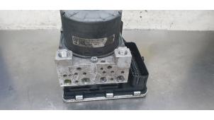 Gebruikte ABS Pomp Volkswagen Golf VII (AUA) 2.0 GTI 16V Performance Package Prijs € 150,00 Margeregeling aangeboden door De Witte Boerderij AutoMotive