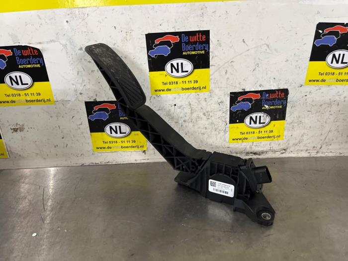 Gebruikte Sensor Gaspedaalpositie Ford Puma 1.0 EcoBoost 12V Prijs € 15,00 Margeregeling aangeboden door De Witte Boerderij AutoMotive