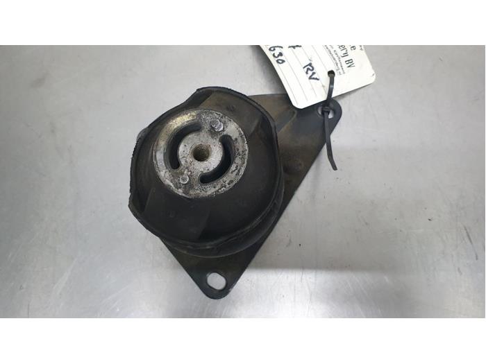 Gebruikte Motorrubber Volkswagen Polo III (6N1) 1.9 D Prijs € 15,00 Margeregeling aangeboden door De Witte Boerderij AutoMotive