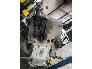 Gebruikte Versnellingsbak Peugeot Partner (GC/GF/GG/GJ/GK) 1.6 HDI 90 16V Prijs € 350,00 Margeregeling aangeboden door De Witte Boerderij AutoMotive