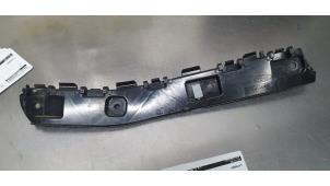 Gebruikte Bumpersteun links-achter Ford Kuga II (DM2) 1.5 EcoBoost 16V 150 Prijs € 5,00 Margeregeling aangeboden door De Witte Boerderij AutoMotive