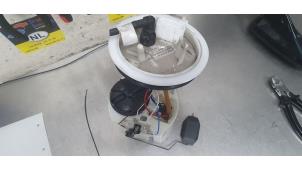 Gebruikte Tank element Pomp Volkswagen Golf VIII (CD1) 1.0 eTSI 12V Prijs € 50,00 Margeregeling aangeboden door De Witte Boerderij AutoMotive