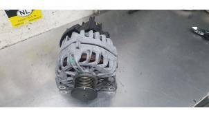 Gebruikte Dynamo Renault Clio V (RJAB) 1.0 TCe 100 12V Prijs € 50,00 Margeregeling aangeboden door De Witte Boerderij AutoMotive