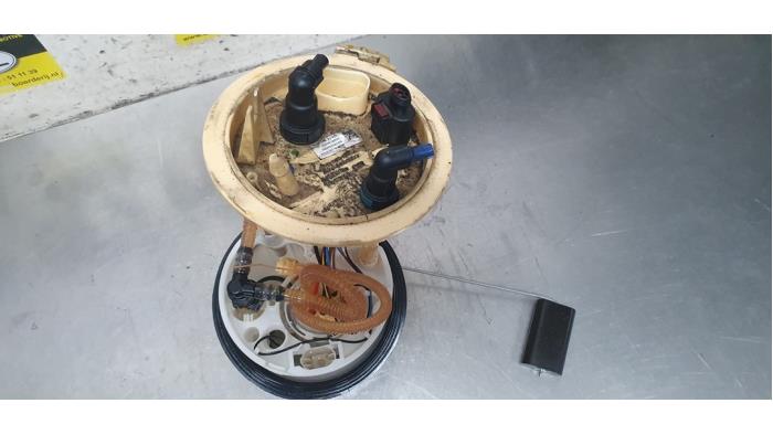 Gebruikte Tank element Pomp Skoda Octavia Combi (5EAC) 1.6 TDI Greenline 16V Prijs € 35,00 Margeregeling aangeboden door De Witte Boerderij AutoMotive