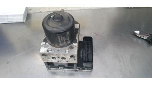 Gebruikte ABS Pomp Porsche Macan (95B) 3.0 S Diesel V6 24V Prijs € 250,00 Margeregeling aangeboden door De Witte Boerderij AutoMotive