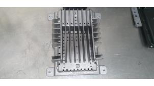 Gebruikte Radio versterker Nissan 350 Z (Z33) 3.5 V6 24V Prijs € 150,00 Margeregeling aangeboden door De Witte Boerderij AutoMotive