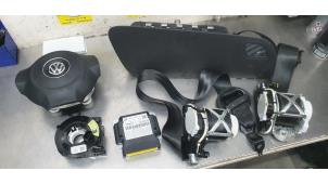 Gebruikte Airbag set Volkswagen Polo V (6R) 1.2 TSI Prijs € 250,00 Margeregeling aangeboden door De Witte Boerderij AutoMotive