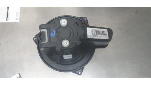 Gebruikte Chaufage Ventilatiemotor Fiat 500 (312) 1.0 Hybrid Prijs € 25,00 Margeregeling aangeboden door De Witte Boerderij AutoMotive