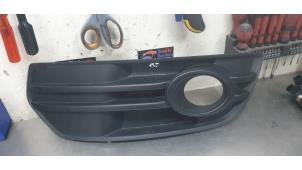 Gebruikte Bumper Rooster Audi Q5 (8RB) 2.0 TDI 16V Quattro Prijs € 25,00 Margeregeling aangeboden door De Witte Boerderij AutoMotive