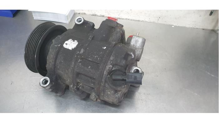 Aircopomp van een Volkswagen Polo V (6R) 1.4 GTI 16V 2011