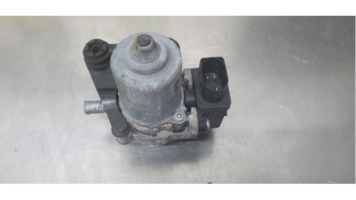 Gebruikte Vacuumpomp Rembekrachtiging Volkswagen Polo V (6R) 1.4 GTI 16V Prijs € 25,00 Margeregeling aangeboden door De Witte Boerderij AutoMotive