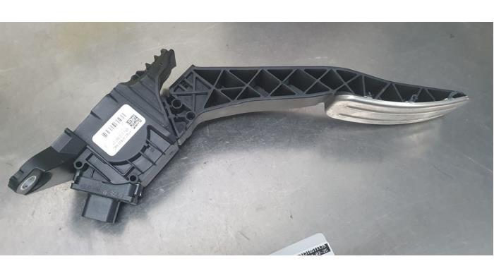 Gebruikte Gaspedaalpositie Sensor Ford Fiesta 7 1.5 TDCi 85 Prijs € 9,95 Margeregeling aangeboden door De Witte Boerderij AutoMotive