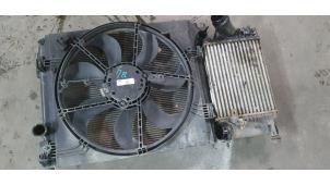 Gebruikte Koelerset Renault Koleos II (RZGH) 2.0 dCi Prijs € 450,00 Margeregeling aangeboden door De Witte Boerderij AutoMotive