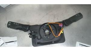 Gebruikte Licht + Raw Schakelaar Opel Astra H SW (L35) 1.6 16V Twinport Prijs € 95,00 Margeregeling aangeboden door De Witte Boerderij AutoMotive