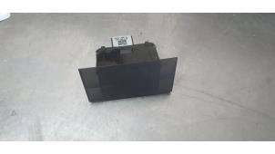 Gebruikte Lichtsensor Seat Arona (KJX) 1.0 TSI 12V Prijs € 10,00 Margeregeling aangeboden door De Witte Boerderij AutoMotive