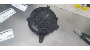 Gebruikte Luidspreker Peugeot 208 II (UB/UH/UP) 1.2 Vti 12V PureTech 130 Prijs € 15,00 Margeregeling aangeboden door De Witte Boerderij AutoMotive