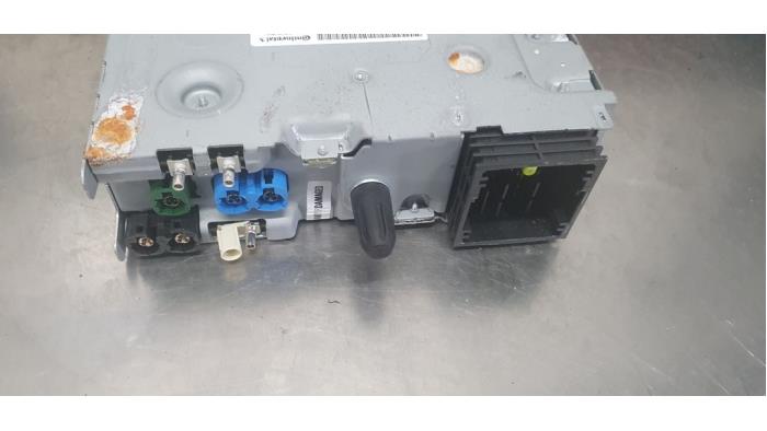 Navigatie Module van een Peugeot 208 II (UB/UH/UP) 1.2 Vti 12V PureTech 130 2021