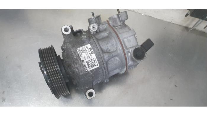 Gebruikte Aircopomp Volkswagen Polo VI (AW1) 1.0 TSI 12V Prijs € 50,00 Margeregeling aangeboden door De Witte Boerderij AutoMotive