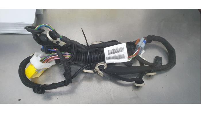 Kabelboom van een Peugeot 208 II (UB/UH/UP) 1.2 Vti 12V PureTech 130 2021