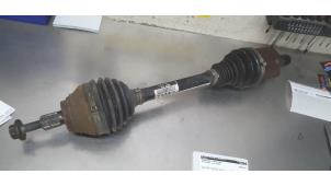 Gebruikte Cardanas links-voor (VWA) Volkswagen Tiguan (5N1/2) 2.0 TSI 16V 4Motion Prijs € 200,00 Margeregeling aangeboden door De Witte Boerderij AutoMotive