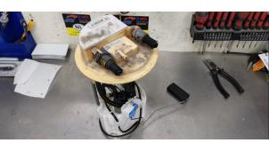 Gebruikte Tank element Pomp Opel Combo Cargo 1.5 CDTI 100 Prijs € 50,00 Margeregeling aangeboden door De Witte Boerderij AutoMotive