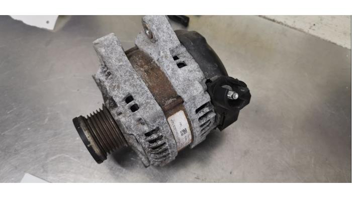Gebruikte Dynamo Ford Focus 3 1.0 Ti-VCT EcoBoost 12V 100 Prijs € 25,00 Margeregeling aangeboden door De Witte Boerderij AutoMotive