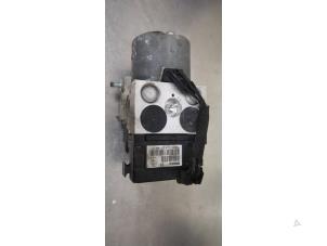 Gebruikte ABS Pomp Toyota Corolla (E12) 1.6 16V VVT-i Prijs € 25,00 Margeregeling aangeboden door De Witte Boerderij AutoMotive