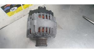 Gebruikte Dynamo Volkswagen Golf VI (5K1) 2.0 GTD 16V Prijs € 35,00 Margeregeling aangeboden door De Witte Boerderij AutoMotive