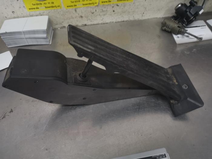 Gebruikte Sensor Gaspedaalpositie BMW 5 serie (E60) 530i 24V Prijs € 45,00 Margeregeling aangeboden door De Witte Boerderij AutoMotive