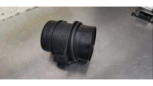 Gebruikte Luchtmassameter Volkswagen Transporter T6 2.0 TDI 150 Prijs € 25,00 Margeregeling aangeboden door De Witte Boerderij AutoMotive