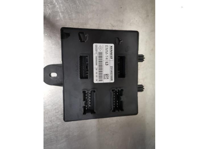 Gebruikte Module Bodycontrol Renault Trafic (1FL/2FL/3FL/4FL) 1.6 dCi Twin Turbo Prijs € 50,00 Margeregeling aangeboden door De Witte Boerderij AutoMotive