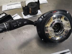 Gebruikte Combischakelaar Stuurkolom Mercedes A (W176) 1.6 A-180 16V Prijs € 65,00 Margeregeling aangeboden door De Witte Boerderij AutoMotive