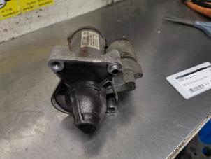 Gebruikte Startmotor Peugeot 208 I (CA/CC/CK/CL) 1.6 Blue HDi Prijs € 20,00 Margeregeling aangeboden door De Witte Boerderij AutoMotive