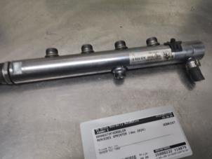 Gebruikte Brandstofverdeler Mercedes Sprinter 3,5t (907.6/910.6) 315 CDI 2.0 D RWD Prijs € 50,00 Margeregeling aangeboden door De Witte Boerderij AutoMotive