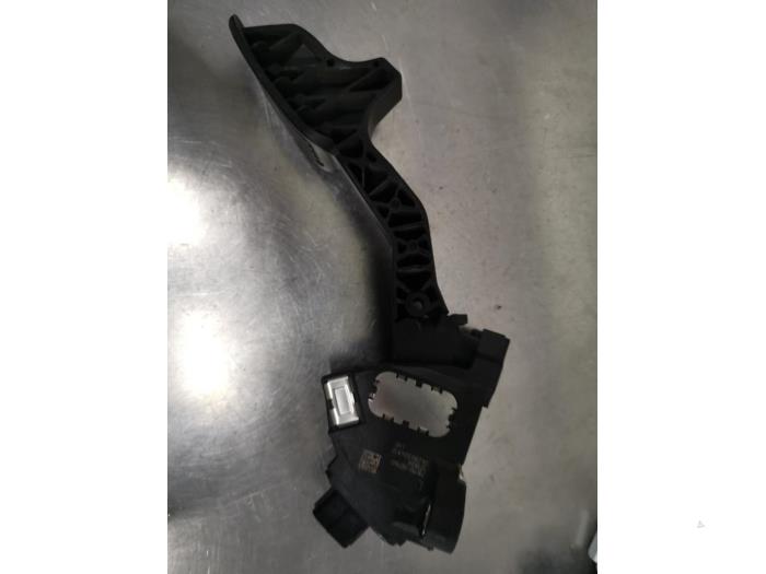 Gebruikte Sensor Gaspedaalpositie Toyota Yaris III (P13) 1.5 16V Hybrid Prijs € 15,00 Margeregeling aangeboden door De Witte Boerderij AutoMotive