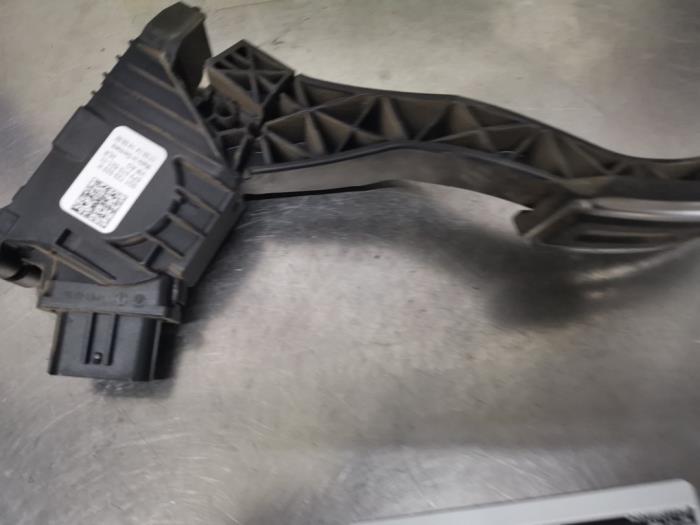 Gebruikte Sensor Gaspedaalpositie Volkswagen Golf VII (AUA) 1.4 GTE 16V Prijs € 10,00 Margeregeling aangeboden door De Witte Boerderij AutoMotive