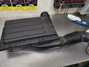 Gebruikte Luchtfilterhuis Volkswagen Tiguan (AD1) 1.4 TSI 16V Prijs € 25,00 Margeregeling aangeboden door De Witte Boerderij AutoMotive