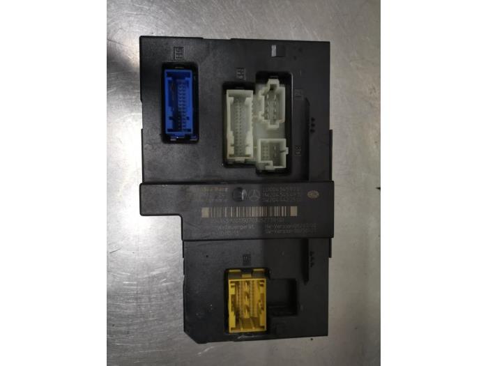Gebruikte Module Bodycontrol Mercedes C (W204) 2.2 C-220 CDI 16V Prijs € 150,00 Margeregeling aangeboden door De Witte Boerderij AutoMotive