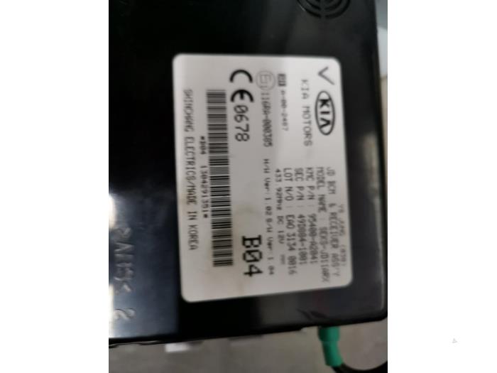 Gebruikte Bodycontrol Module Kia Cee'd Sportswagon (JDC5) 1.6 GDI 16V Prijs € 65,00 Margeregeling aangeboden door De Witte Boerderij AutoMotive