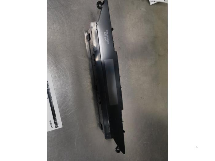 Gebruikte Display Interieur Kia Cee'd Sportswagon (JDC5) 1.6 GDI 16V Prijs € 20,00 Margeregeling aangeboden door De Witte Boerderij AutoMotive