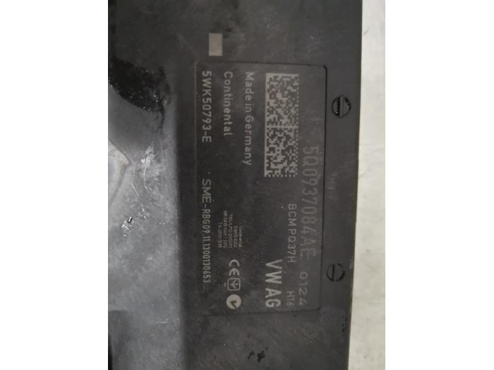 Computer Body Control van een Volkswagen Golf VII (AUA) 2.0 R 4Motion 16V 2014