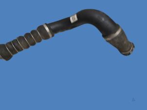 Gebruikte Intercooler Buis Mini Countryman (F60) 1.5 TwinPower Turbo 12V Cooper SE ALL4 Prijs € 45,00 Margeregeling aangeboden door De Witte Boerderij AutoMotive