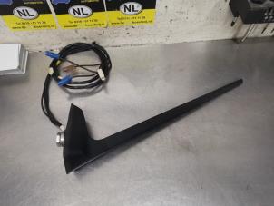 Gebruikte Antenne Dacia Jogger 1.0 TCe 100 Bi-Fuel , ECO-G 12V Prijs € 35,00 Margeregeling aangeboden door De Witte Boerderij AutoMotive