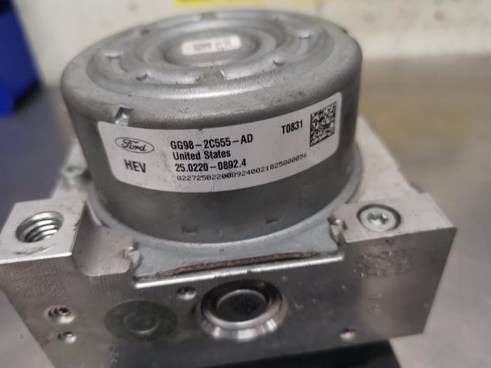 Gebruikte ABS Pomp Ford Mondeo V 2.0 Hybrid 16V Prijs € 225,00 Margeregeling aangeboden door De Witte Boerderij AutoMotive