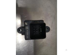 Gebruikte Relais Voorgloei Ford Puma Prijs € 20,00 Margeregeling aangeboden door De Witte Boerderij AutoMotive