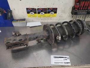 Gebruikte Mac Phersonpoot links-voor Ford Puma Prijs € 50,00 Margeregeling aangeboden door De Witte Boerderij AutoMotive