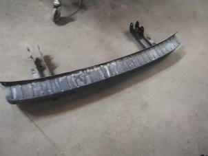 Gebruikte Bumperframe achter Ford Transit Custom 2.0 TDCi 16V Eco Blue 105 Prijs € 125,00 Margeregeling aangeboden door De Witte Boerderij AutoMotive