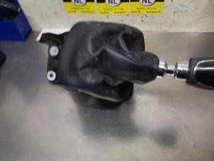 Gebruikte Versnellingspook Ford Transit Custom 2.0 TDCi 16V Eco Blue 105 Prijs € 40,00 Margeregeling aangeboden door De Witte Boerderij AutoMotive