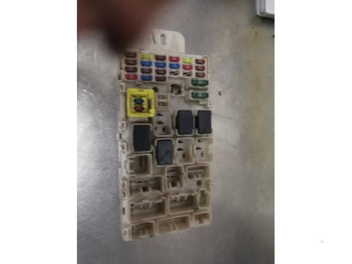 Gebruikte Computer Body Control Mitsubishi Space Star (A0) 1.0 12V Prijs € 65,00 Margeregeling aangeboden door De Witte Boerderij AutoMotive